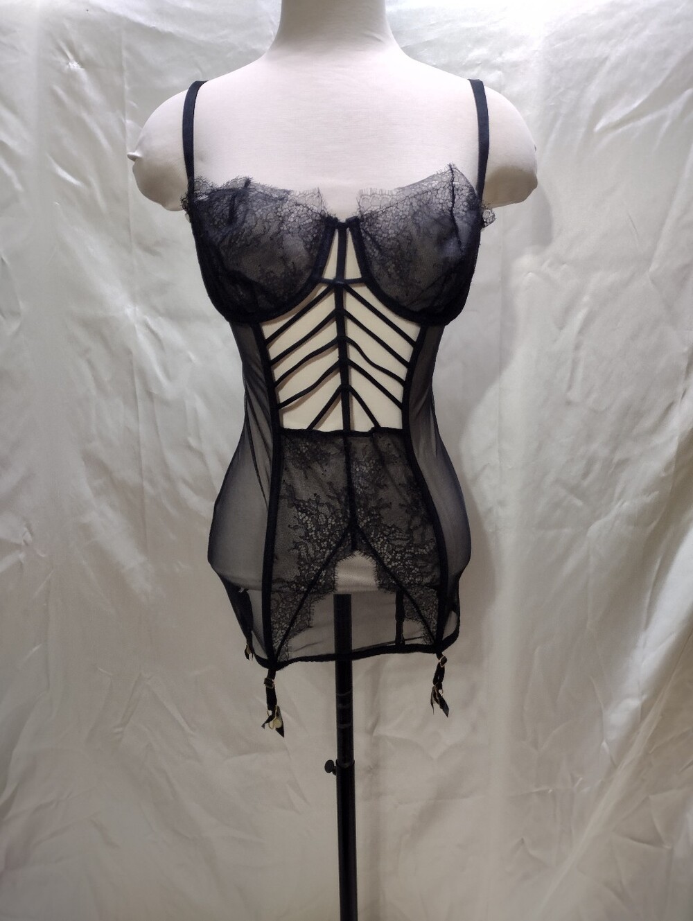 Victoria’s Secret Bustier Corset Womens Size 36D Black Lace Mesh Garters Sexy